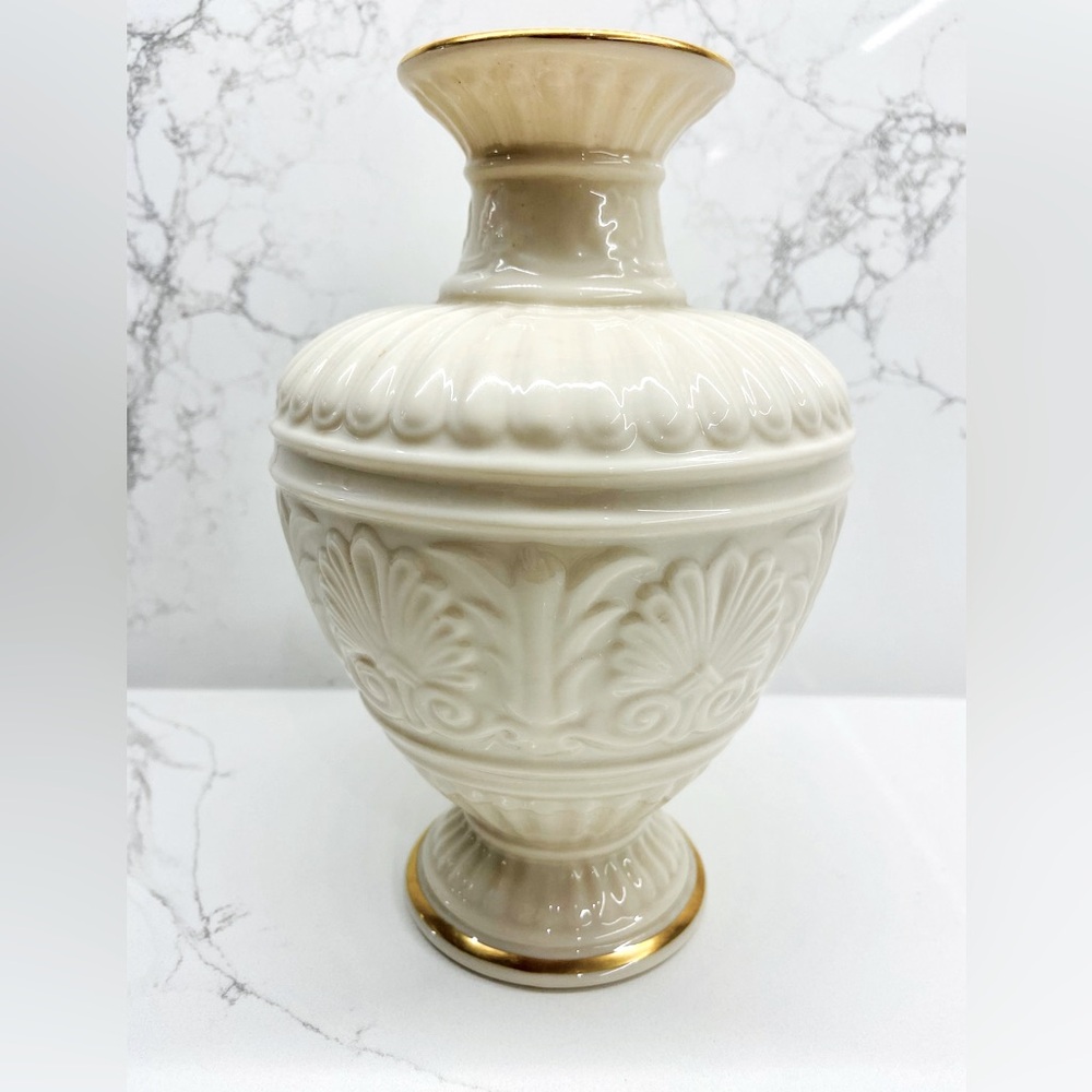 Vintage Lenox Athenian Collection Porcelain 9 Inch vase